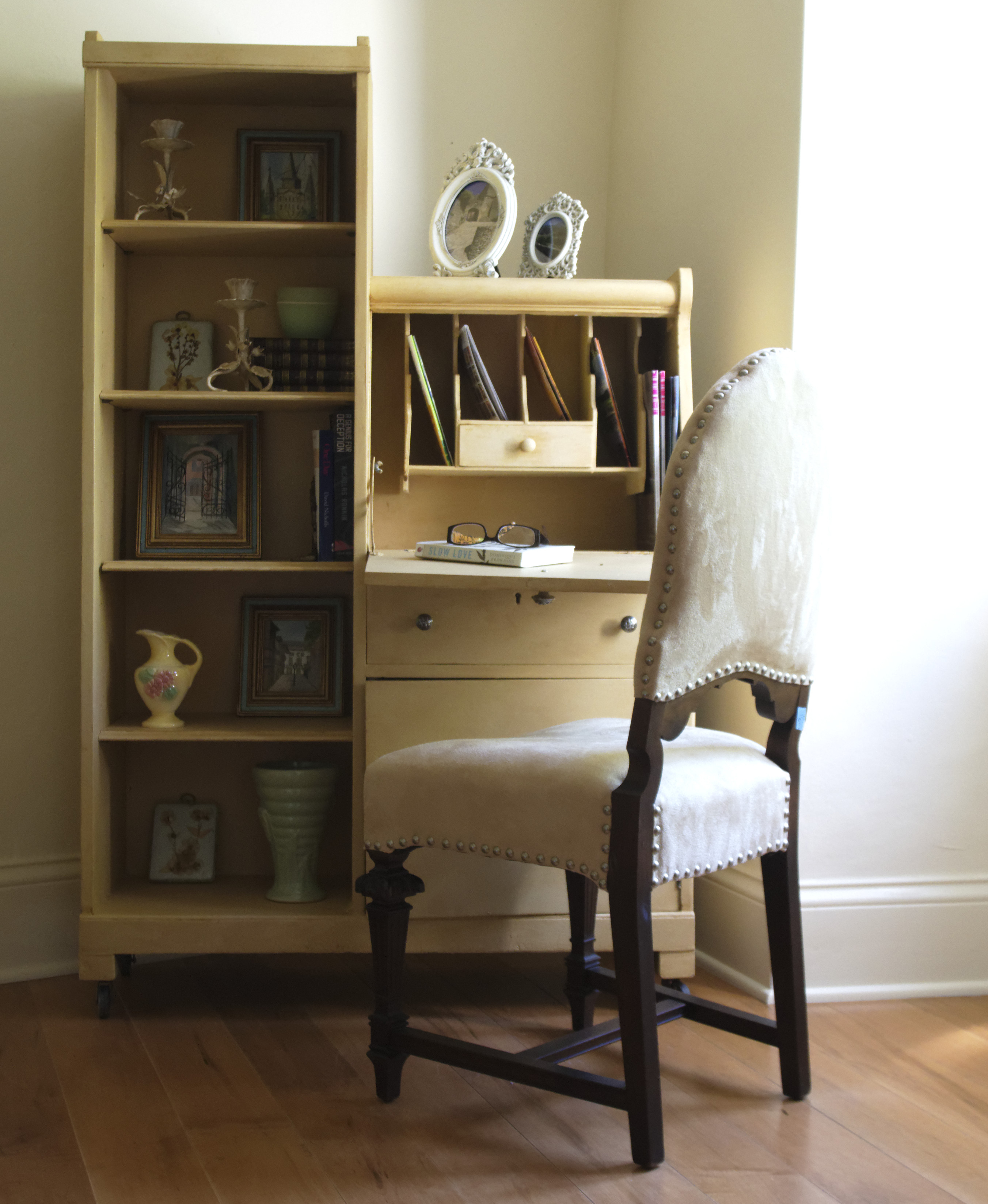 Plans for building a small bookcase Plans DIY How to Make 